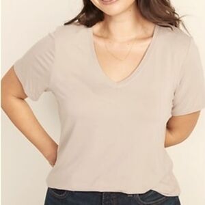 Old Navy Ivory Cream Luxe V-Neck T-shirt - S